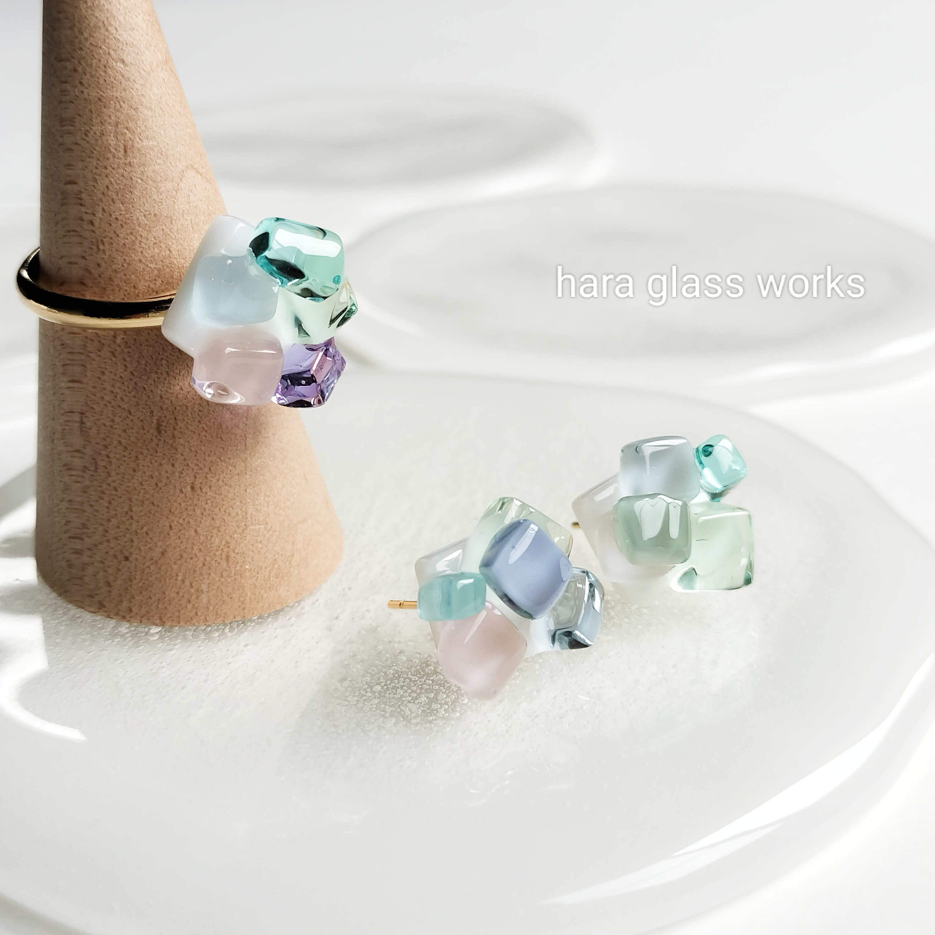 Creema限定 新春福袋　ガラスの鉱物ピアスorイヤリング＆リングセット　ティント（ゴールド）