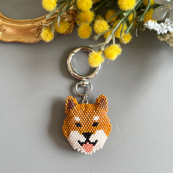 ビーズで編んだ ワンちゃん キーリング 柴犬 (赤柴) キーホルダー