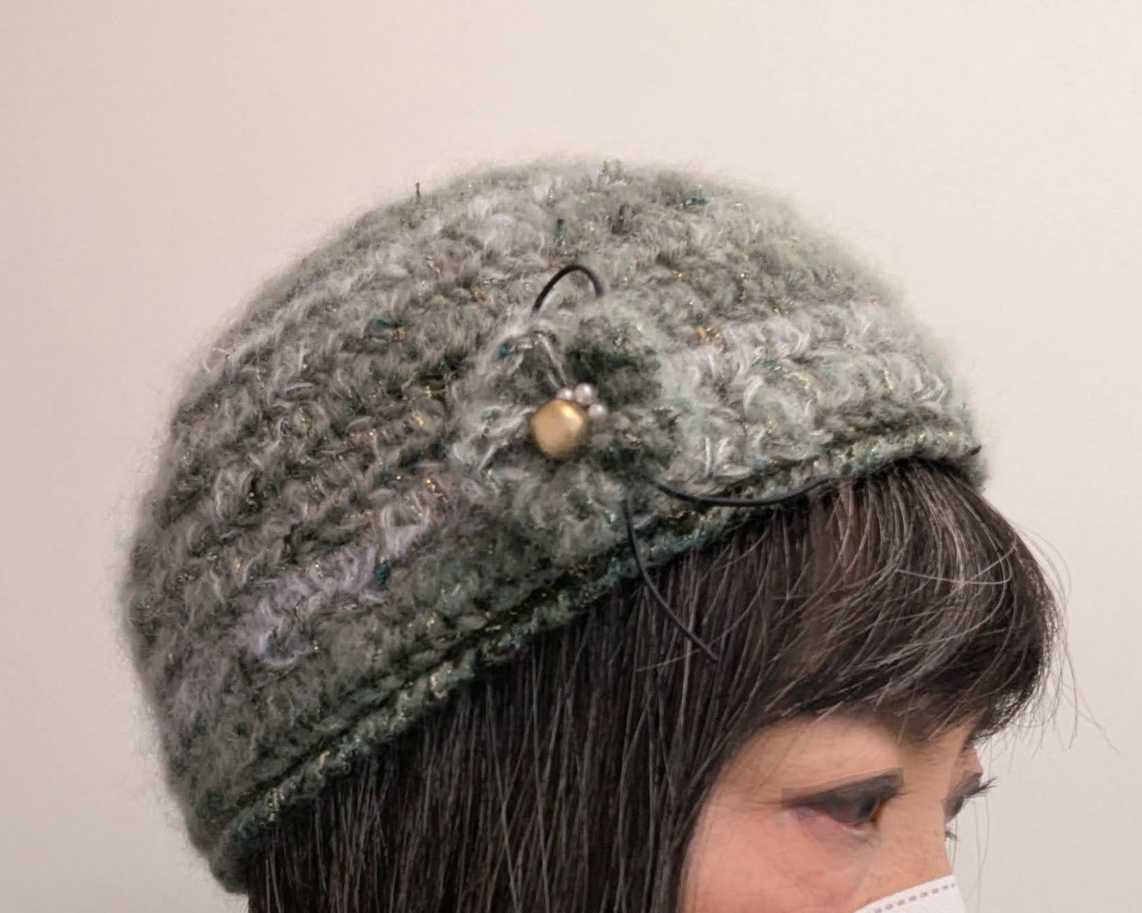 モヘアとファンシーヤーンのふんわり帽子（スモーキーグリーン）