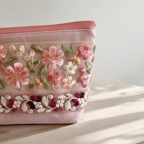 桜/インド刺繍◇外ポケット付きマチ付きポーチ/マルチポーチ【S