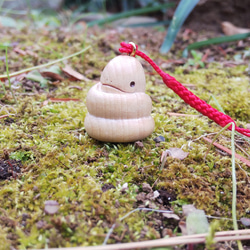 椿螺鈿彫嵌拭き漆帯留 三分紐用 帯留め 十五 通販 13165432｜Creema