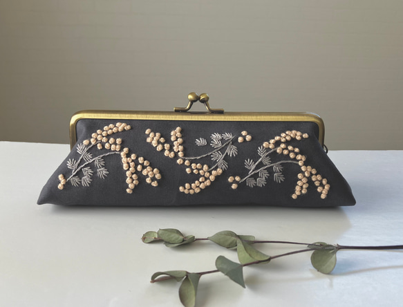 受注製作＊小花の刺繍がま口ペンケース（グレー）Lサイズ がま口