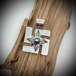 スワティカ スワスティカ シルバー ネックレス ペンダント