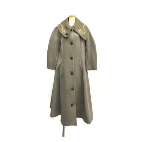 伝統工芸 横振り刺繍 花柄 ビッグ襟 スタンドカラーウールコート