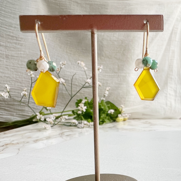 木の実 14KGF イエローカルセドニー エメラルド ピアス 4枚目の画像