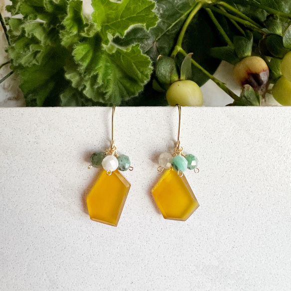 木の実 14KGF イエローカルセドニー エメラルド ピアス 3枚目の画像