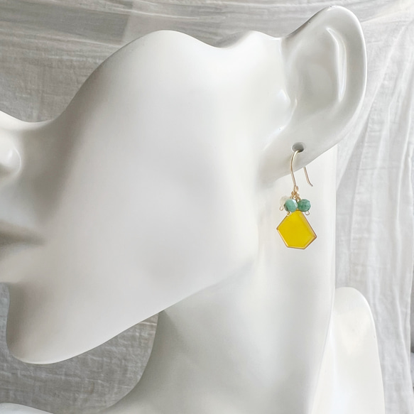 木の実 14KGF イエローカルセドニー エメラルド ピアス 5枚目の画像