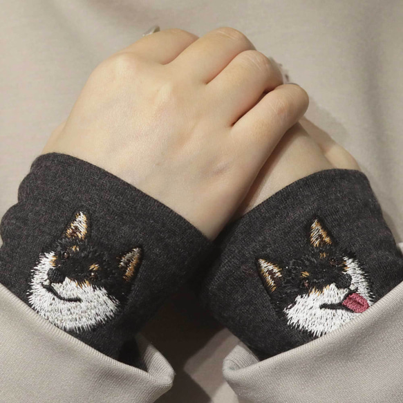 狗狗護臂：柴犬黑色款 + 4 款限量版顏色，日本製造，100% 羊毛腕巾，禮品 第3張的照片