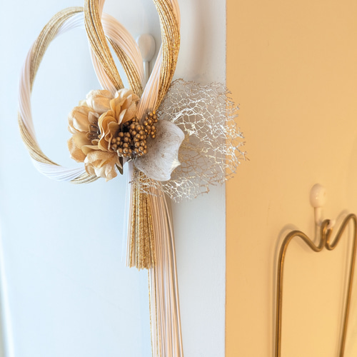 しめ縄 正月飾り 玄関飾り 新年飾り 縦30cm 横21cm その他インテリア