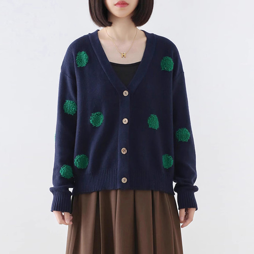 懐かしさと手作り感が可愛い♪Vネック水玉模様カーディガン ニット