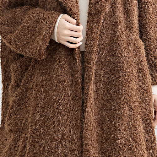 旬なムードと高級感をもたらす質感♪シャギーロングコート ブラウン