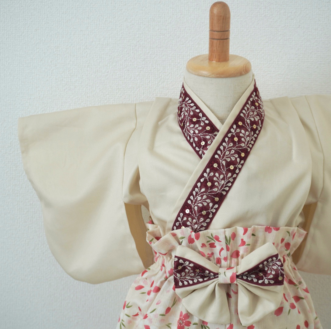ベビー袴✨即日発送可能、送料無料✨インド刺繍リボン　100日　お食い初め　初節句