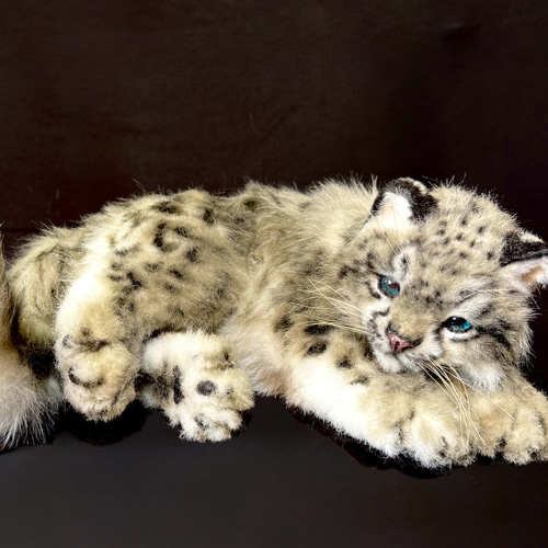 雪豹アートドール ☆受注製作【全身可動】ユキヒョウベビー ぬいぐるみ