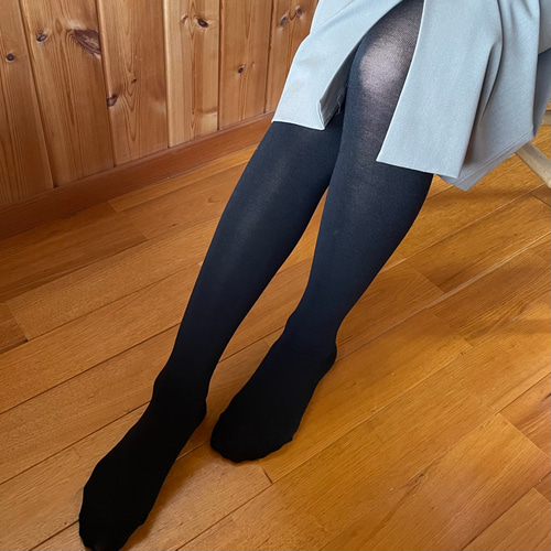 シルクタイツ 肌に当たる面は高級絹100％《ブラック》 締め付け感なく