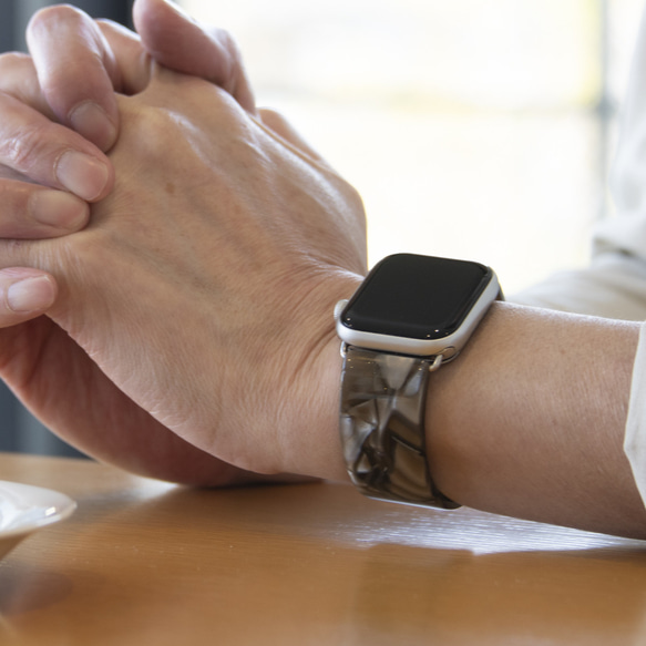 『エアバングル』グレーマーブル Apple Watch アップルウォッチ 6枚目の画像