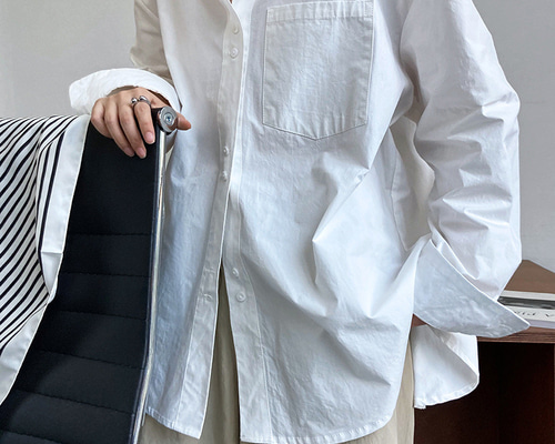 美品　レリューム　24SS リネン100% オーバーサイズ　シャツ　ゆったり LURAKU シャツ 「LURAKU」oversized shirts / オーバーサイズ