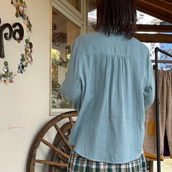 しあわせボタンの柔らかブラウス（24s-049） 8枚目の画像