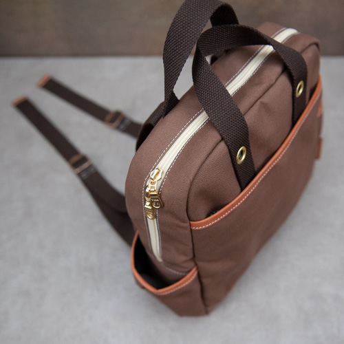 Be Two ハンドメイドレザーグッズ︱キャンバスバックパック