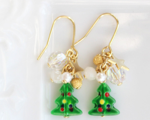 送料無料】クリスマスツリーピアス/イヤリング【日本製】 ピアス