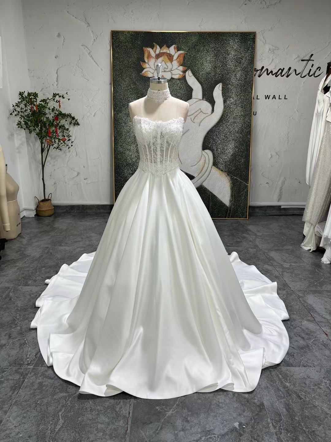 絶対後悔しない！純粋な美しさ上質なドレス結婚式挙式前撮り　シーズルー　優雅レースネックレスあり　チューブトップ　編み上げ 46,188円