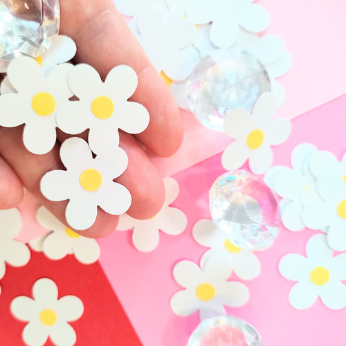 ラミネート可 色紙 壁面 アルバム 飾り ～3色のメルヘンな小花の