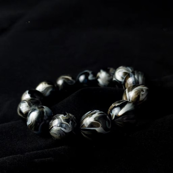 ハンドメイド ブレスレット バングル 漆器 漆塗り インク リストバンド 古代の技術 黒檀 誕生日 周年記念日 彼氏 2枚目の画像