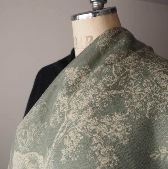 【新作】ジャガード織ストールマフラー・ボヘミアンフラワー/ホレストGR 2枚目の画像