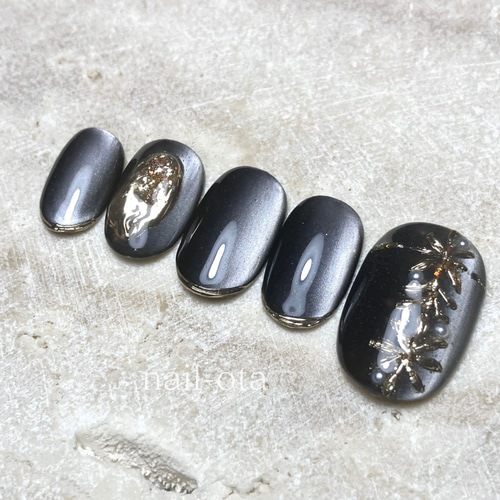 ブラックマグネットネイル 黒 シンプルネイル ミラーネイル ネイル