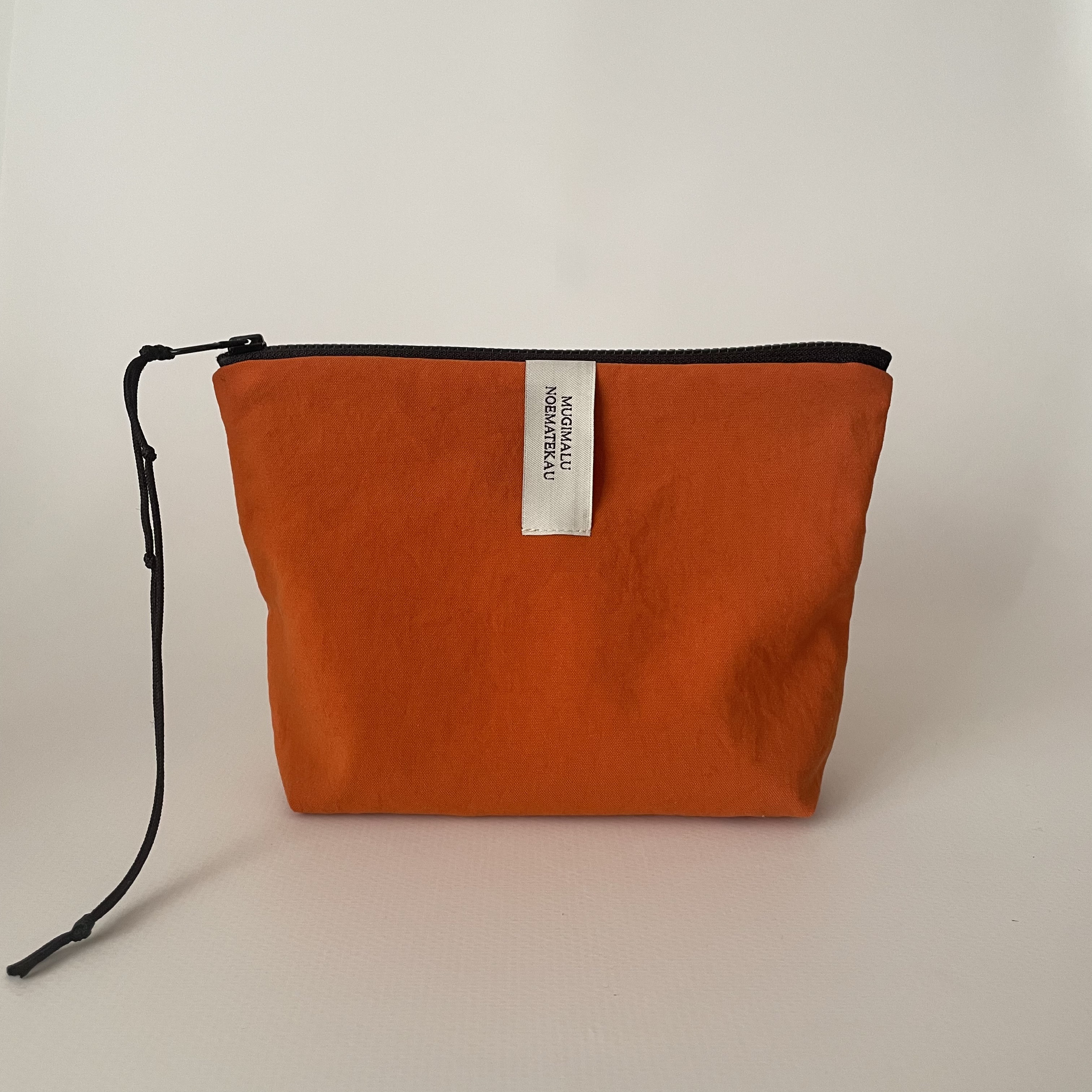 poitto20 マチ5 天然色素染NYLON POUCH..Madder..