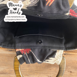 僅剩1件！ ⭐️ 已售出4件！ ⭐️ 時尚仙鶴圖案荷蘭哥白利花紋日式小木柄手提包 第9張的照片