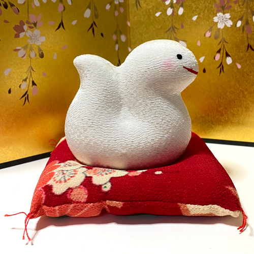 2025年 干支置物 ちりめん【招福巳】赤座布団 み年 令和7年 正月飾り