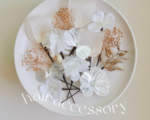 髪飾り〈 107 〉 ドライフラワー髪飾り ビーズ ゴールド シルバー 白