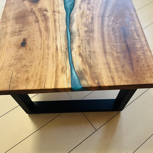 レジンテーブル　リバーテーブル　桜の木　ローテーブル アイアンテーブル レジンテーブル ローテーブル 桜の木 アイアンテーブル