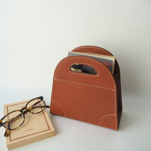 本革》かわいいバッグ型の小物入れ（赤茶色） フリーボックス・小物