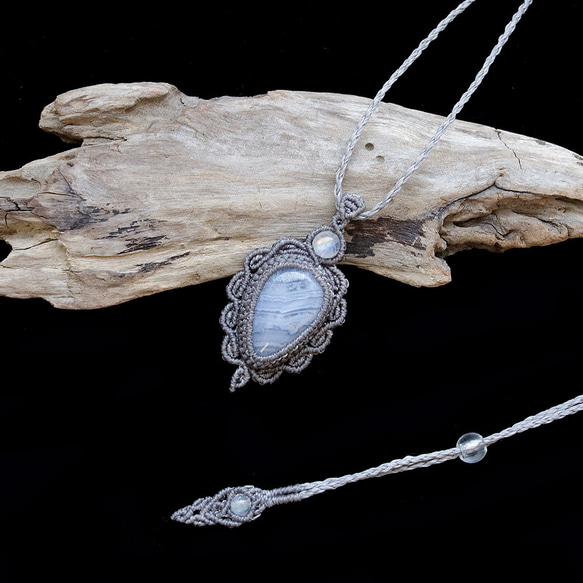 ブルーレースアゲートとレインボームーンストーン天然石マクラメネックレスmac403-エスニックアジアンエキゾチック 1枚目の画像