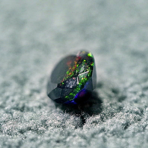 楽天市場】ブラックオパール 8.032ct ルース ◇ オーバルカット