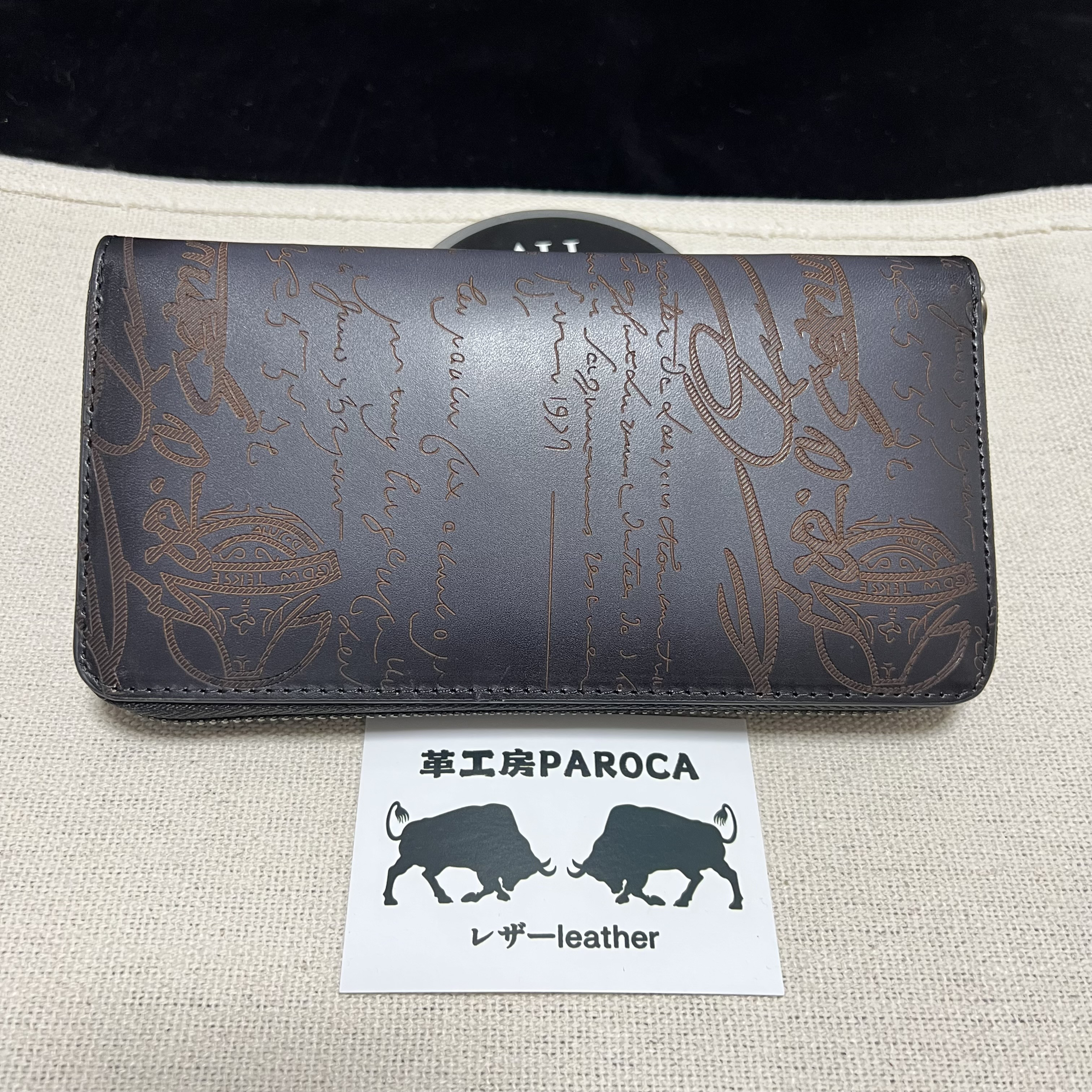 グレー　イタリアンレザー ハンドメイド 　メンズ 牛革本革男女兼用　手作り 人気商品ラウンドファスナー　長財布小銭入れ