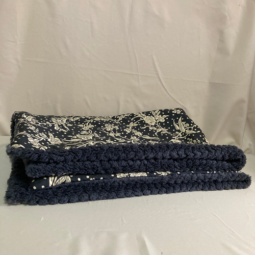 大人用 ブランケット 膝掛け用 リバティ+パイナップルボア生地 (収納袋