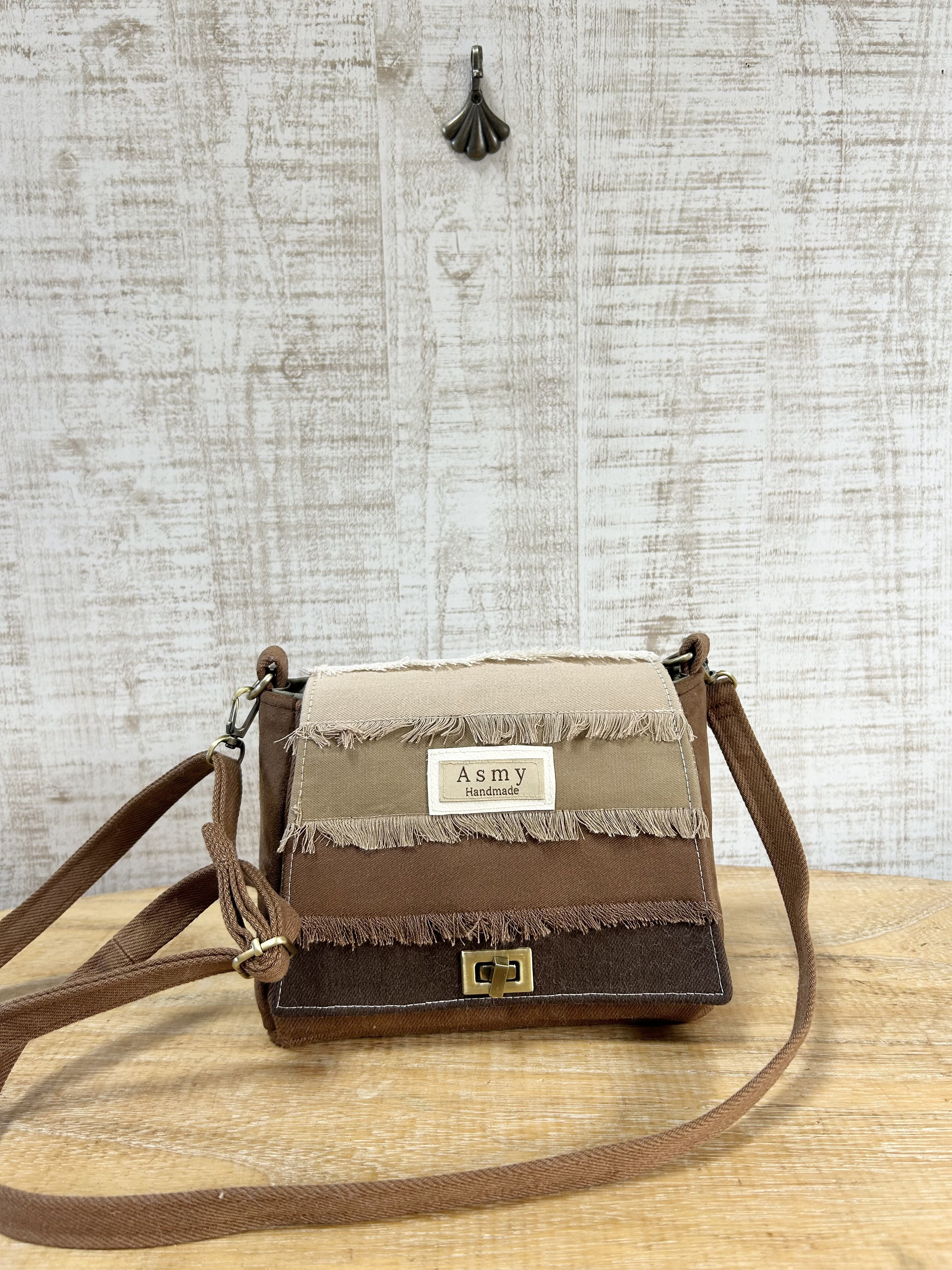 a132 ショルダーバッグS