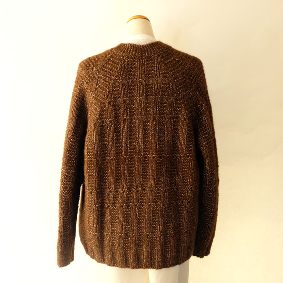 Vネックカーディガンーダークブラウン 4枚目の画像