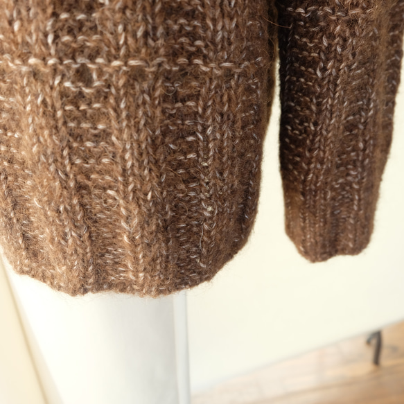 Vネックカーディガンーダークブラウン 7枚目の画像