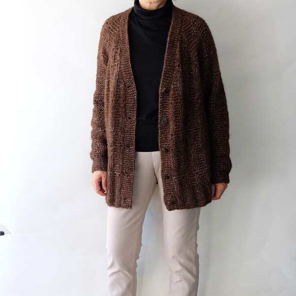 Vネックカーディガンーダークブラウン 10枚目の画像