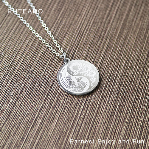 ドラゴンと鳳凰が舞う陰陽ネックレス ― メンズ レディース ネックレス