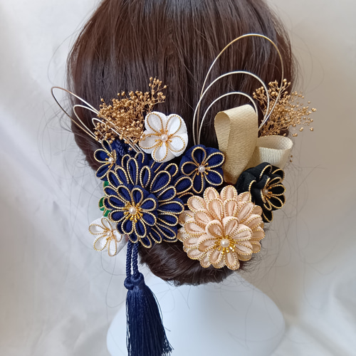 受注制作】紺 生成 白 緑 成人式 髪飾り つまみ細工 ちりめん 卒業式