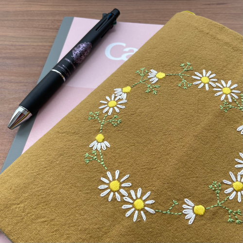 A5サイズ左開き カモミール刺繍のノートカバー ブックカバー tomoprix