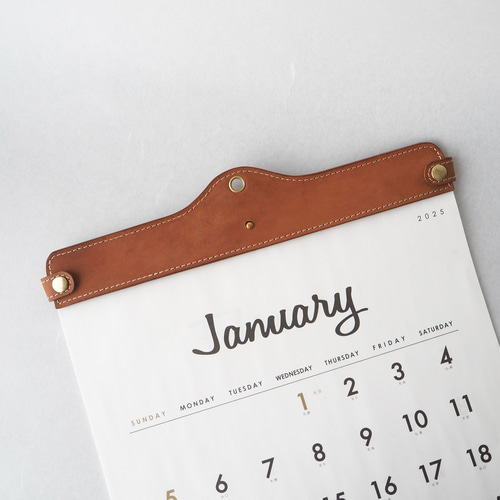 本革》毎年使えるカレンダーホルダー（A3縦型サイズ・キャメル