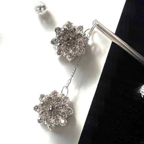 かんざし ラインストーンの雪の結晶カボション2連 シルバー 一本挿し