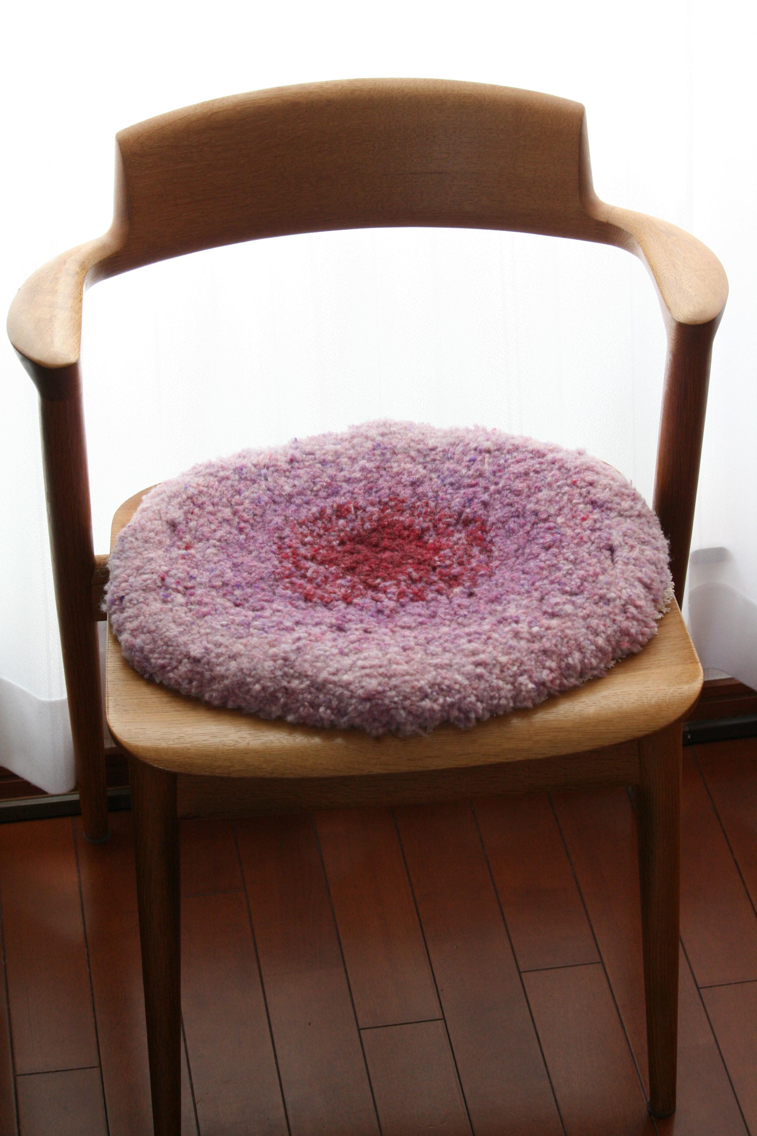 ノッティングチェアマット ホームスパン（手紡ぎ手織り）花菖蒲【ピンクパープル】