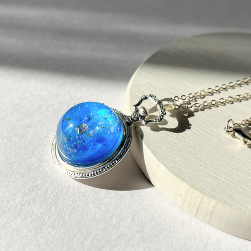 はくとん　　佐竹ガラスの星空ネックレス　レジンネックレス　ハンドメイド 天の川ネックレス / レジン / 星空 / 懐中時計 / 宇宙