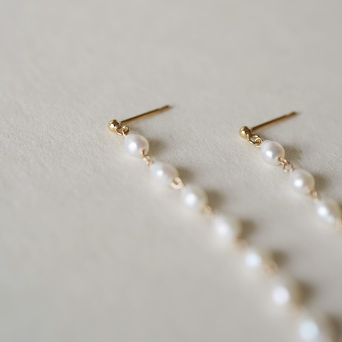 14kgf〕 淡水パールドットロングピアス / イヤリングクリップ (14E076